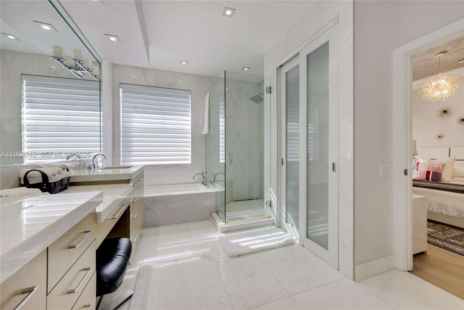 1366 Harbor Vw W, Hollywood, FL 33019 | Picture 11