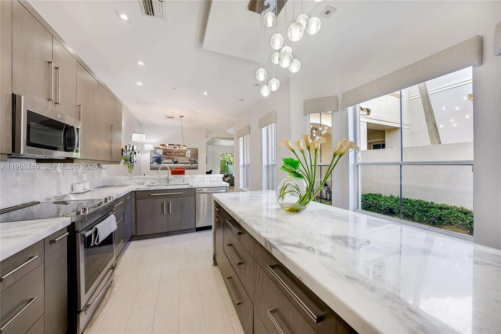 1366 Harbor Vw W, Hollywood, FL 33019 | Picture 6