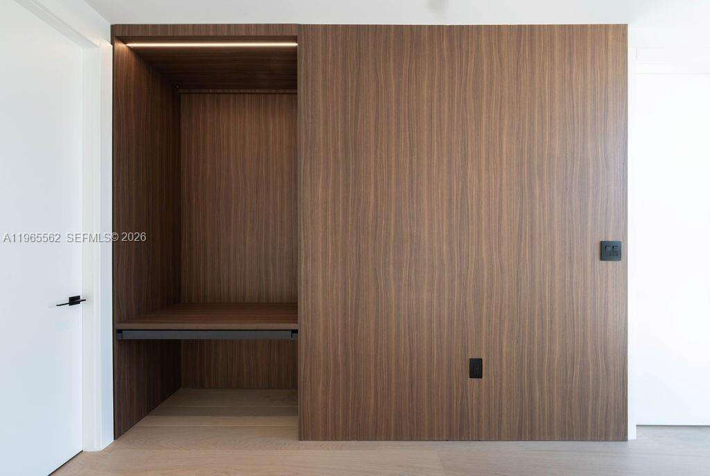 215 Shore Dr, Miami, FL 33133 | Picture 25