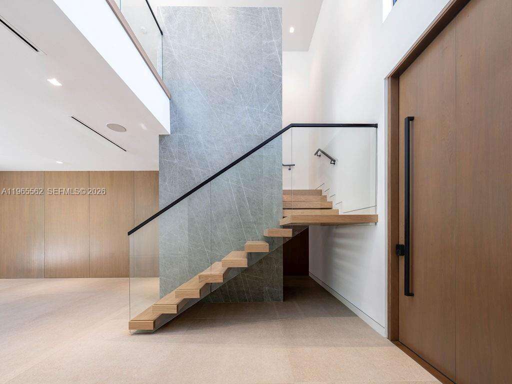 215 Shore Dr, Miami, FL 33133 | Picture 8