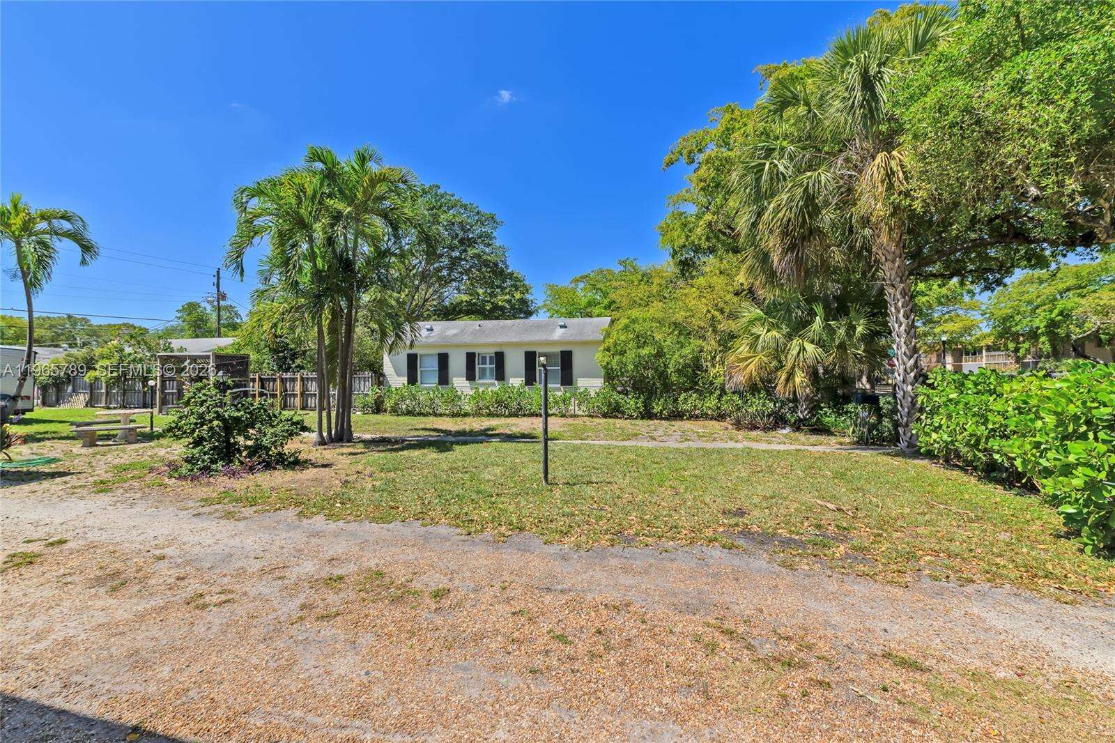 1946 Madison St, Hollywood, FL 33020 | Picture 25