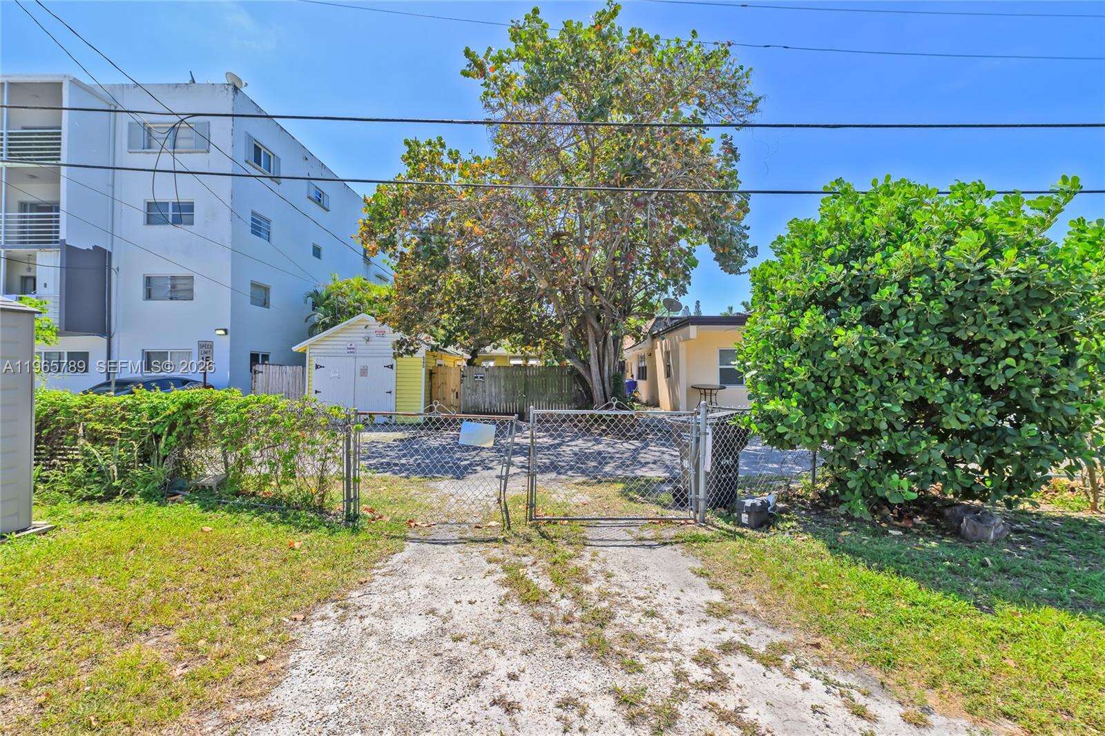 1946 Madison St, Hollywood, FL 33020 | Picture 8