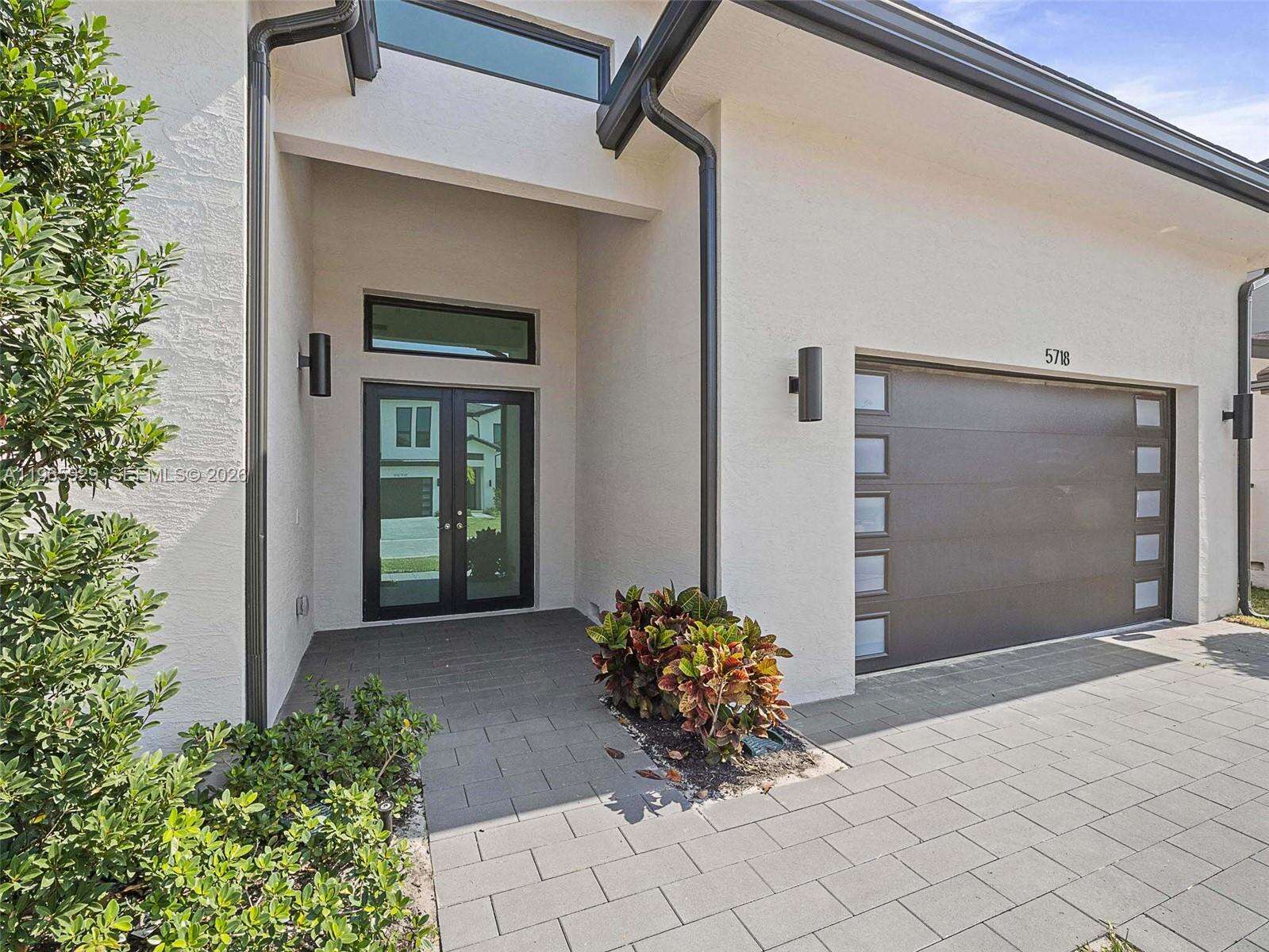 5718 Ashwood Cir W, Hollywood, FL 33312 | Picture 11