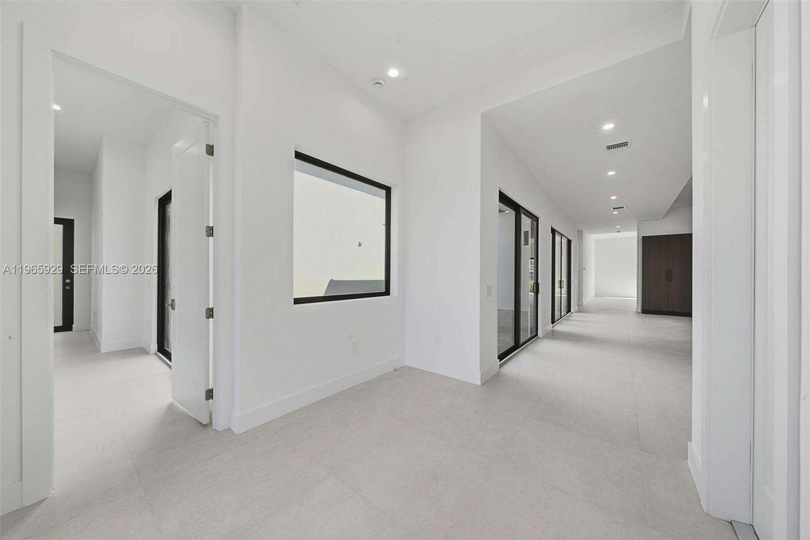 5718 Ashwood Cir W, Hollywood, FL 33312 | Picture 15