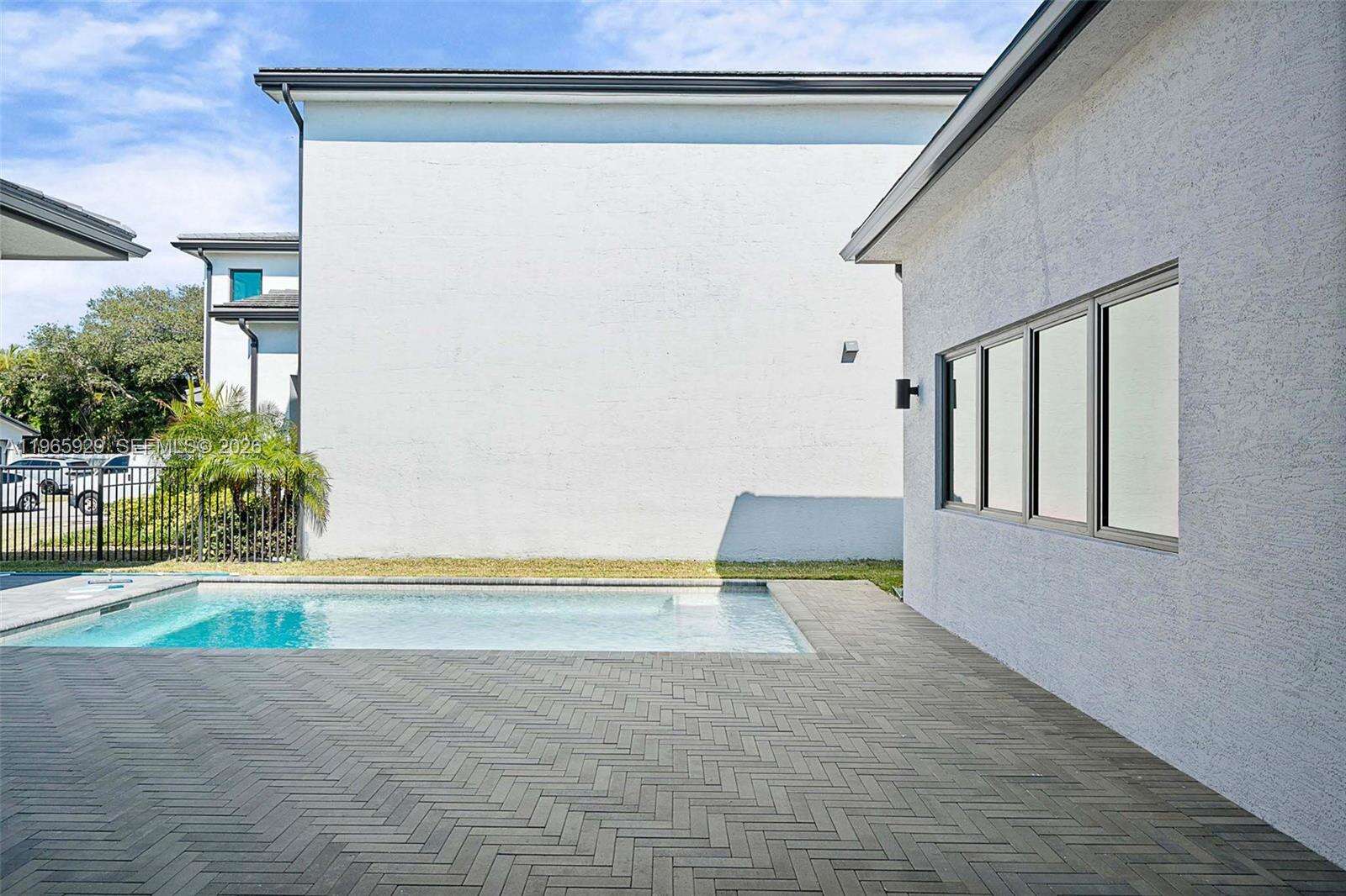 5718 Ashwood Cir W, Hollywood, FL 33312 | Picture 36