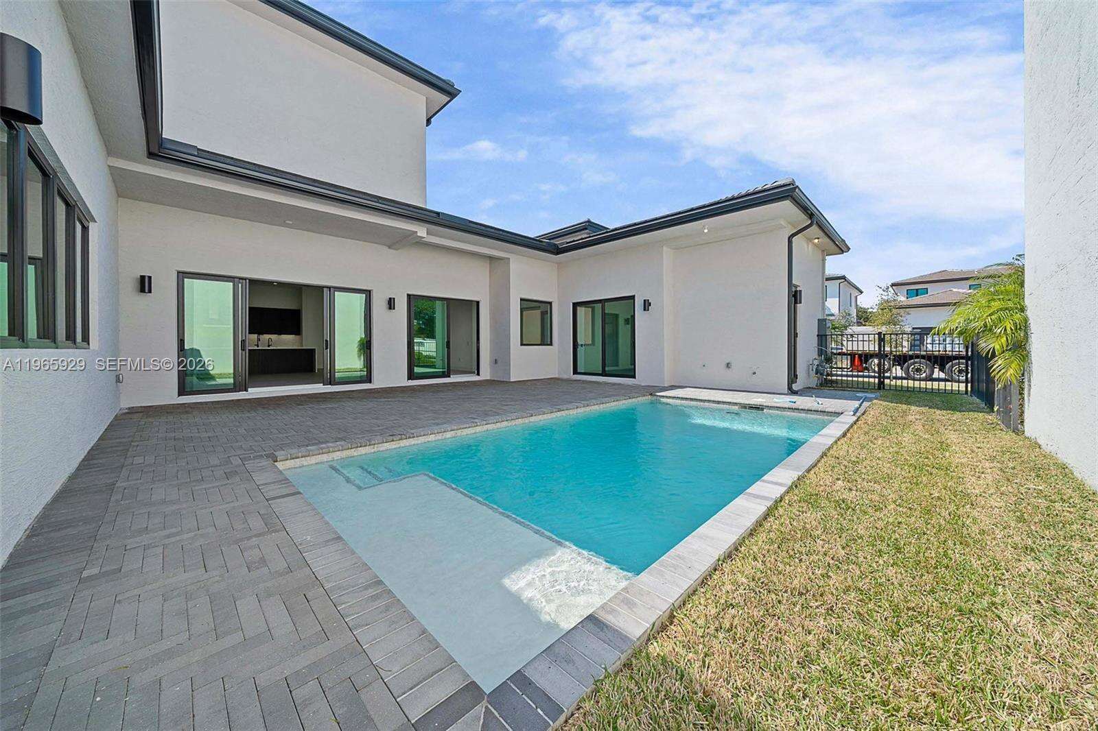 5718 Ashwood Cir W, Hollywood, FL 33312 | Picture 39