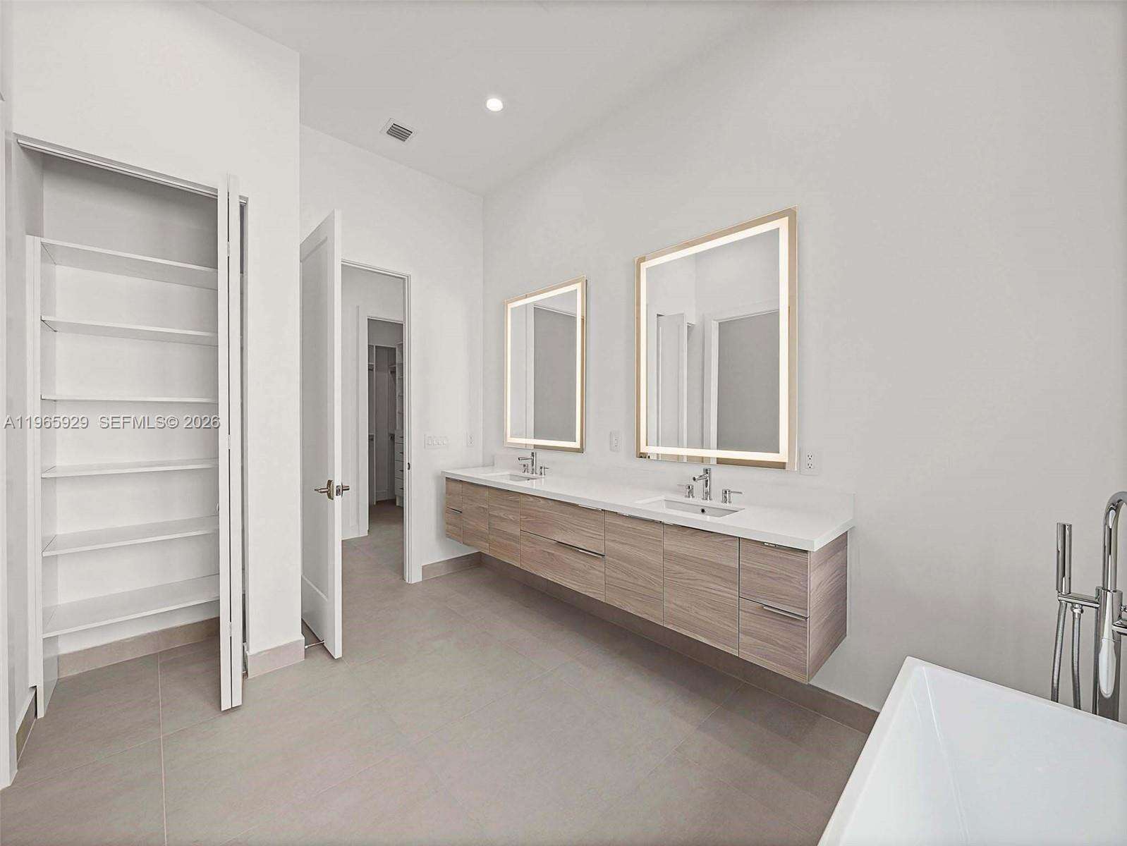 5718 Ashwood Cir W, Hollywood, FL 33312 | Picture 51