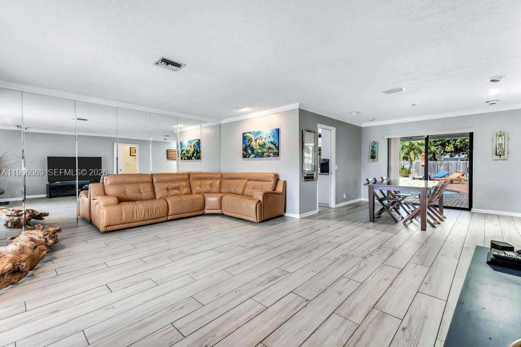 5201 Jefferson St, Hollywood, FL 33021 | Picture 6