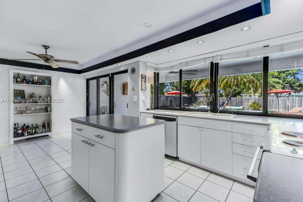 5201 Jefferson St, Hollywood, FL 33021 | Picture 9