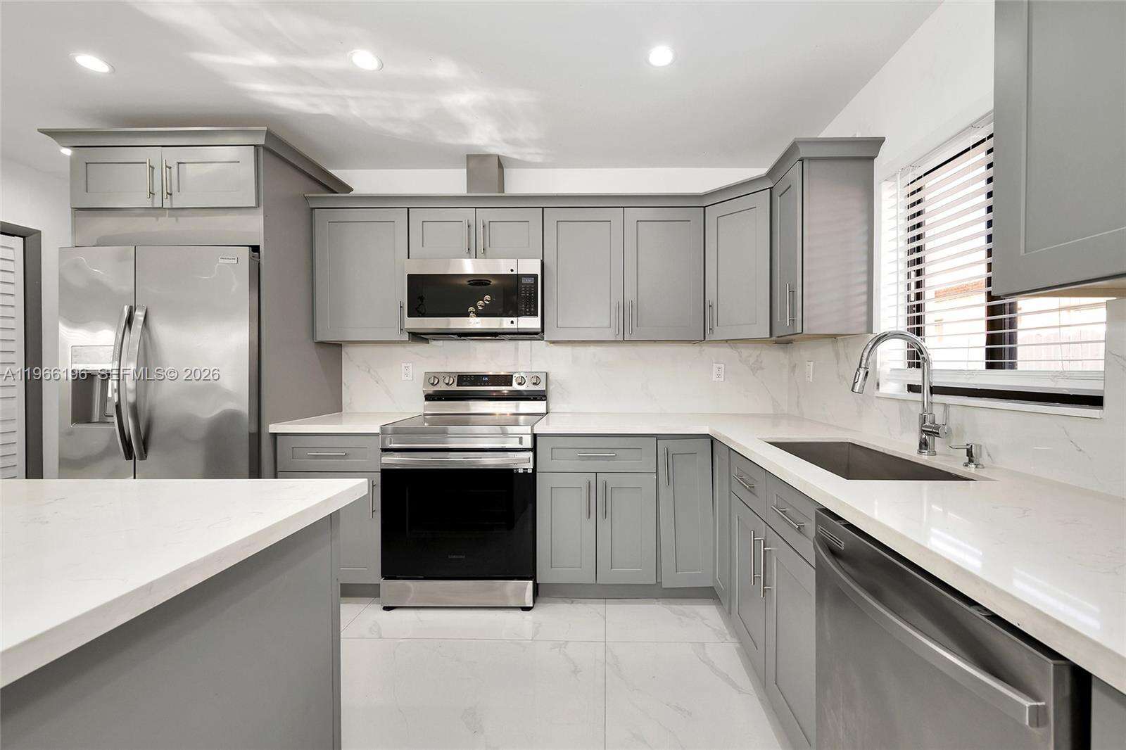 2221 Charleston St, Hollywood, FL 33020 | Picture 17