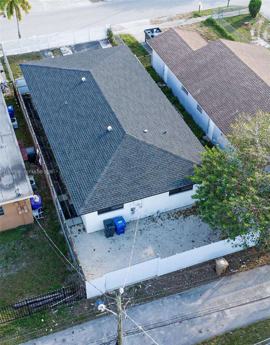 2221 Charleston St, Hollywood, FL 33020 | Picture 3