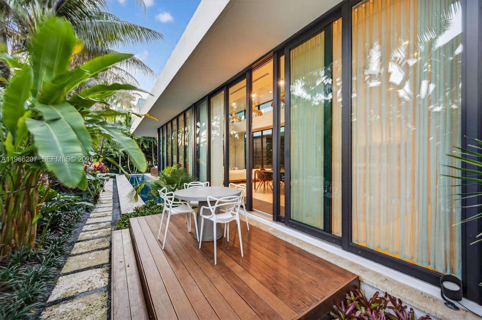 2300 Sunset Dr, Miami Beach, FL 33140 | Picture 14