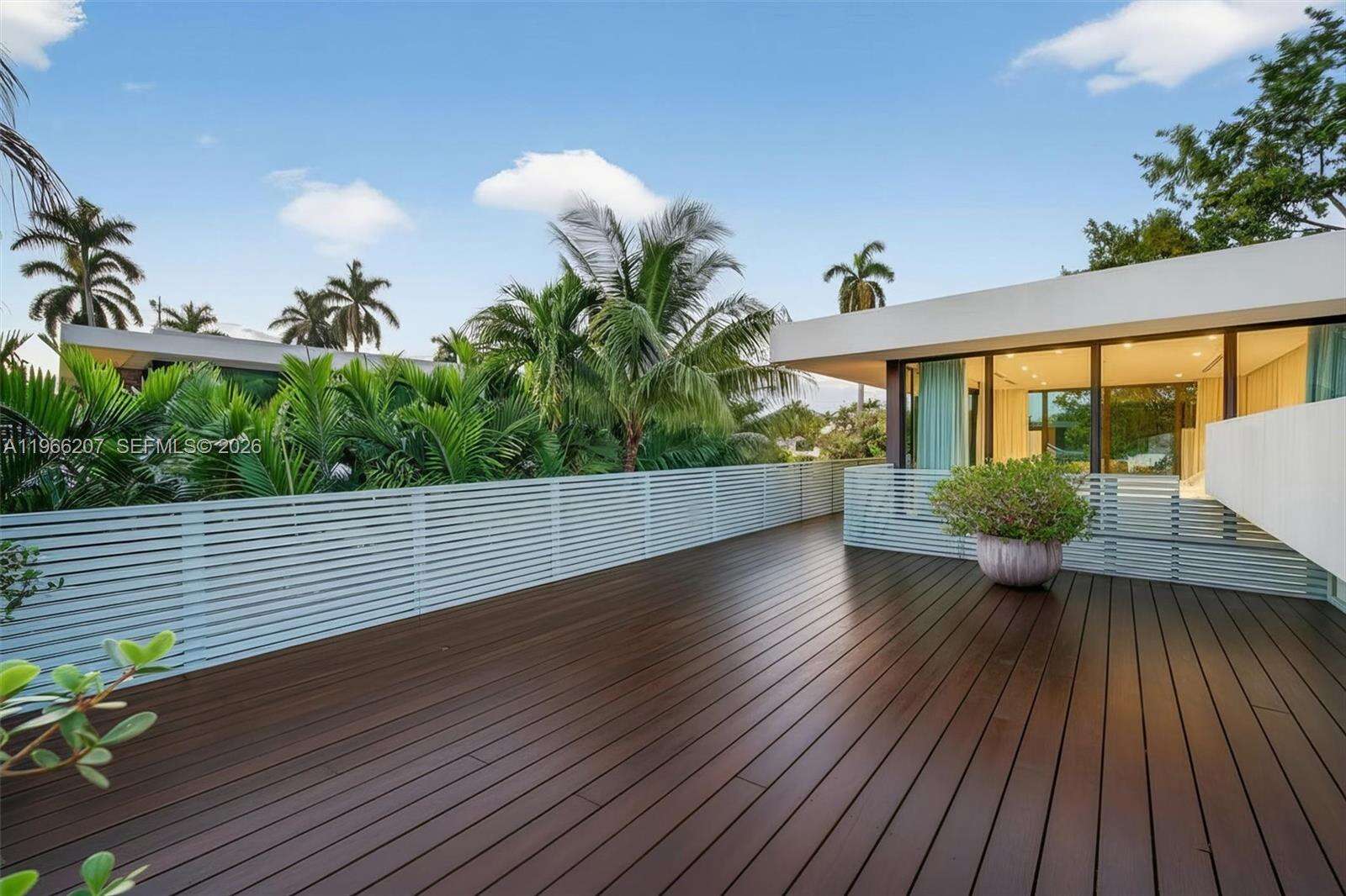 2300 Sunset Dr, Miami Beach, FL 33140 | Picture 18