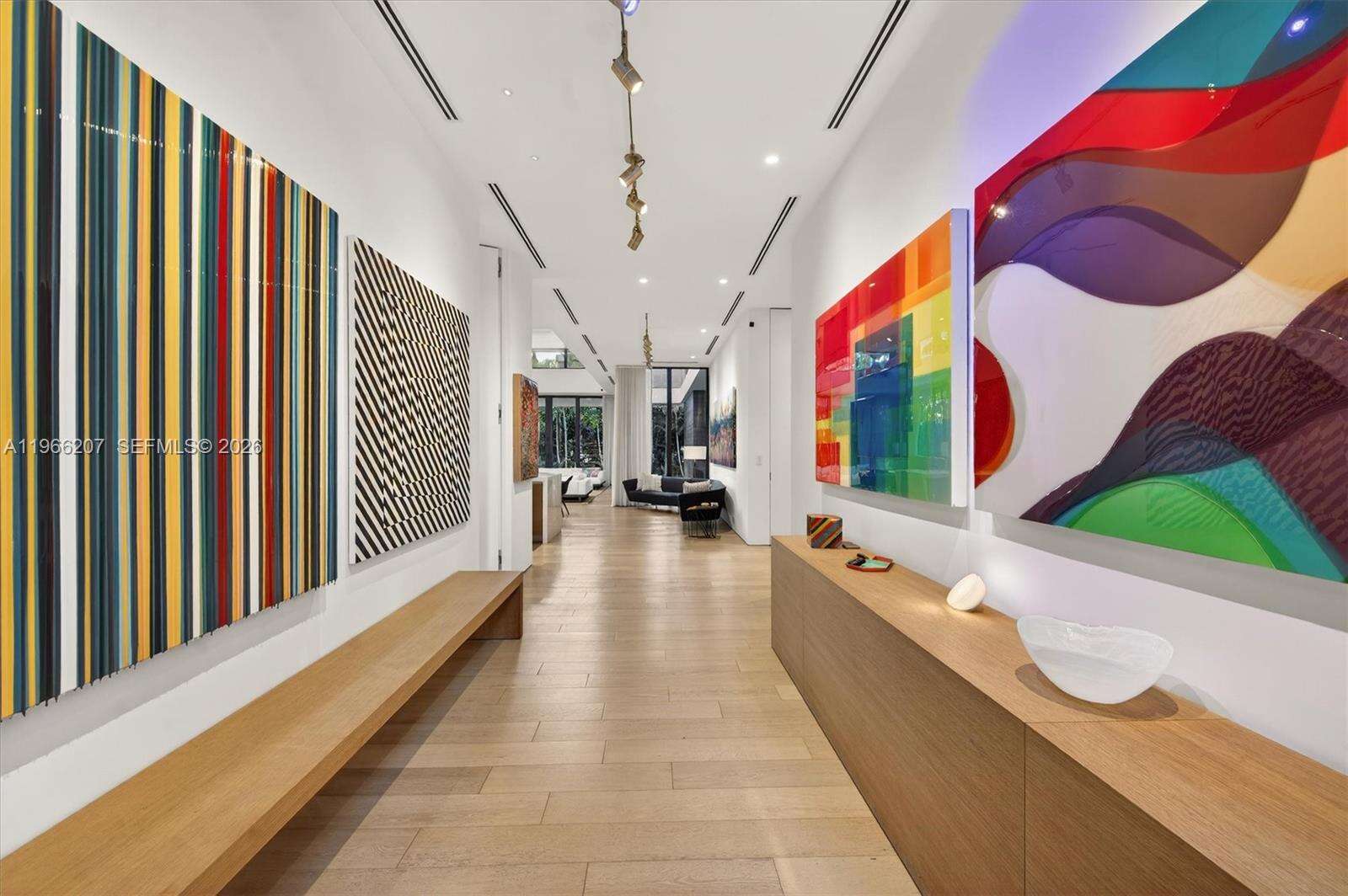 2300 Sunset Dr, Miami Beach, FL 33140 | Picture 4