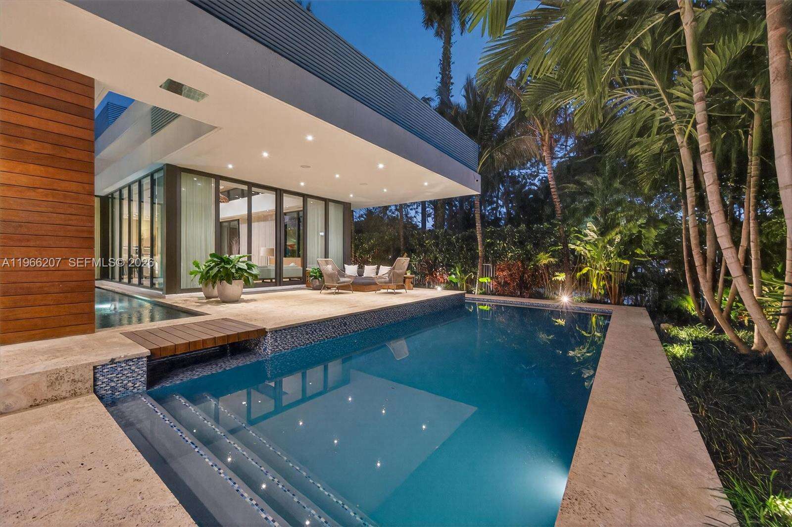 2300 Sunset Dr, Miami Beach, FL 33140 | Picture 31