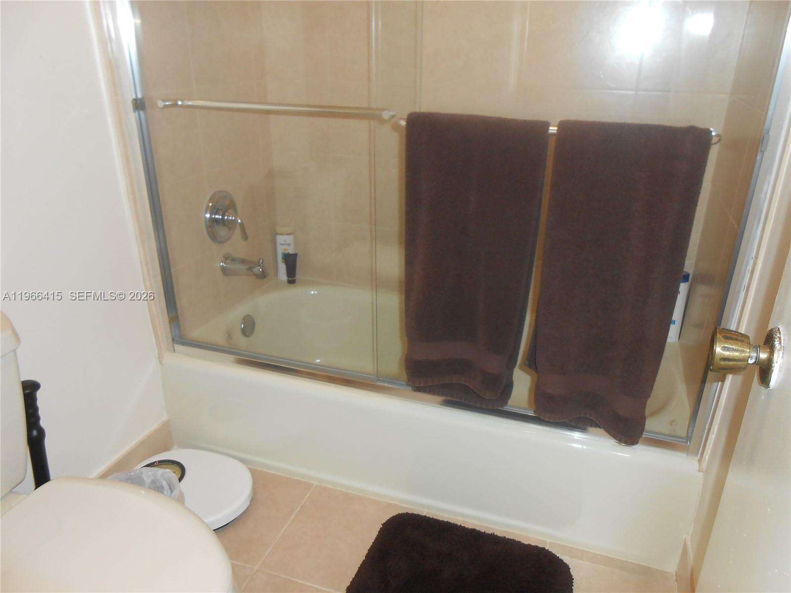 128 Laurel Rd, Hollywood, FL 33021 | Picture 14