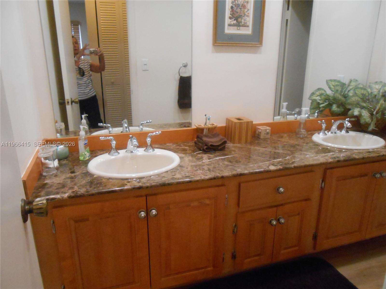 128 Laurel Rd, Hollywood, FL 33021 | Picture 15