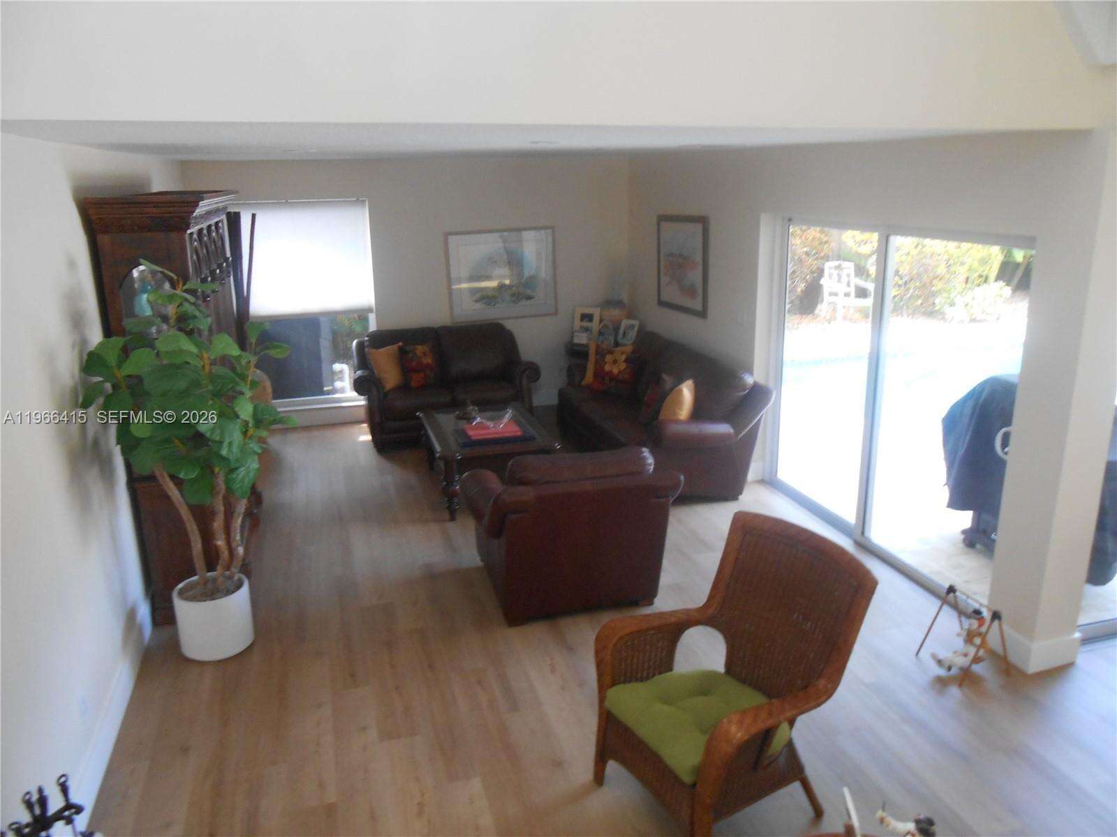 128 Laurel Rd, Hollywood, FL 33021 | Picture 4