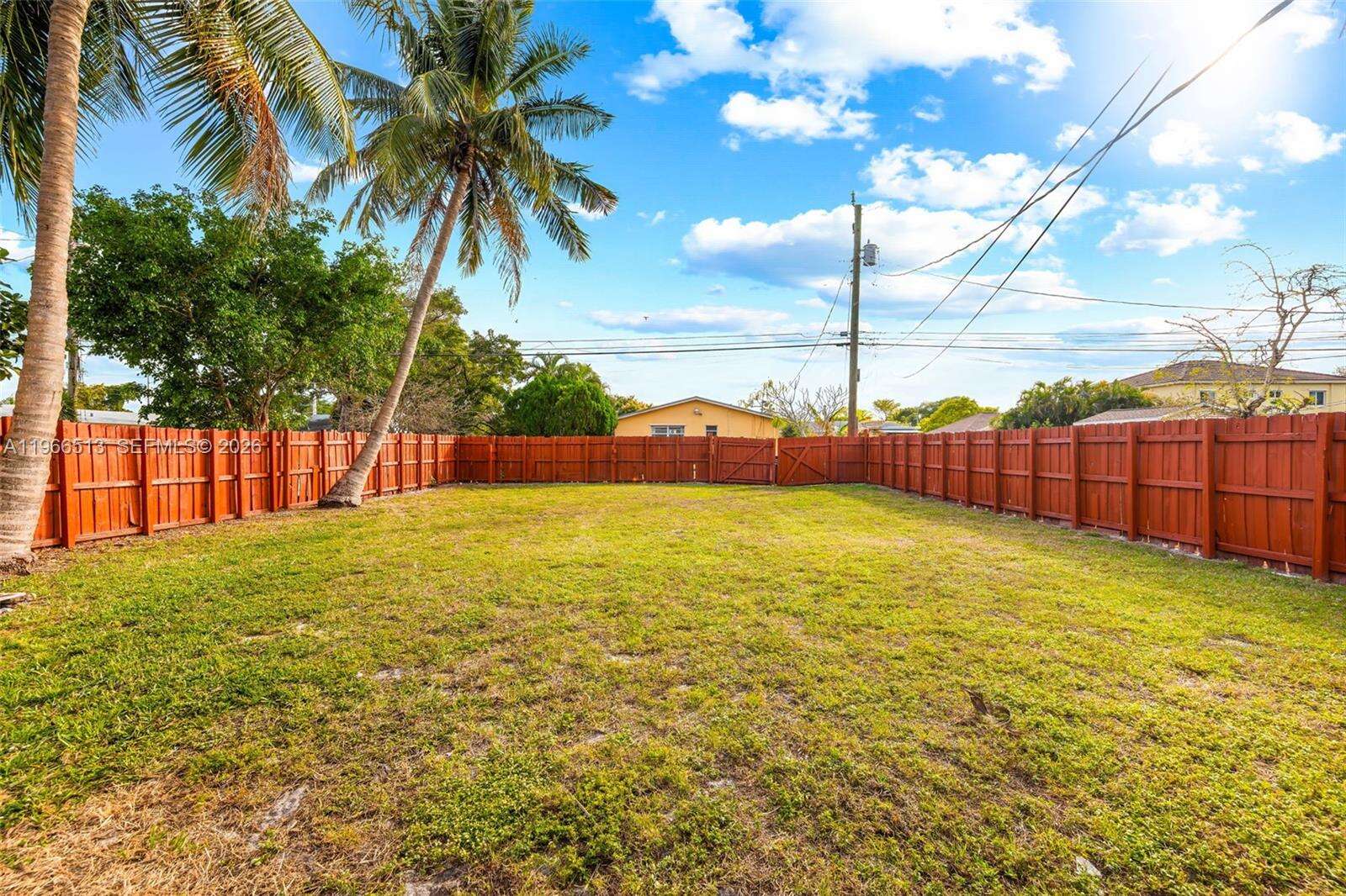 2210 Roosevelt St, Hollywood, FL 33020 - For Sale photo 4