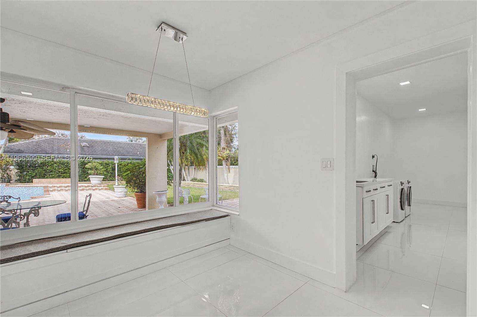 8305 157th Ter, Miami Lakes, FL 33016 | Picture 11