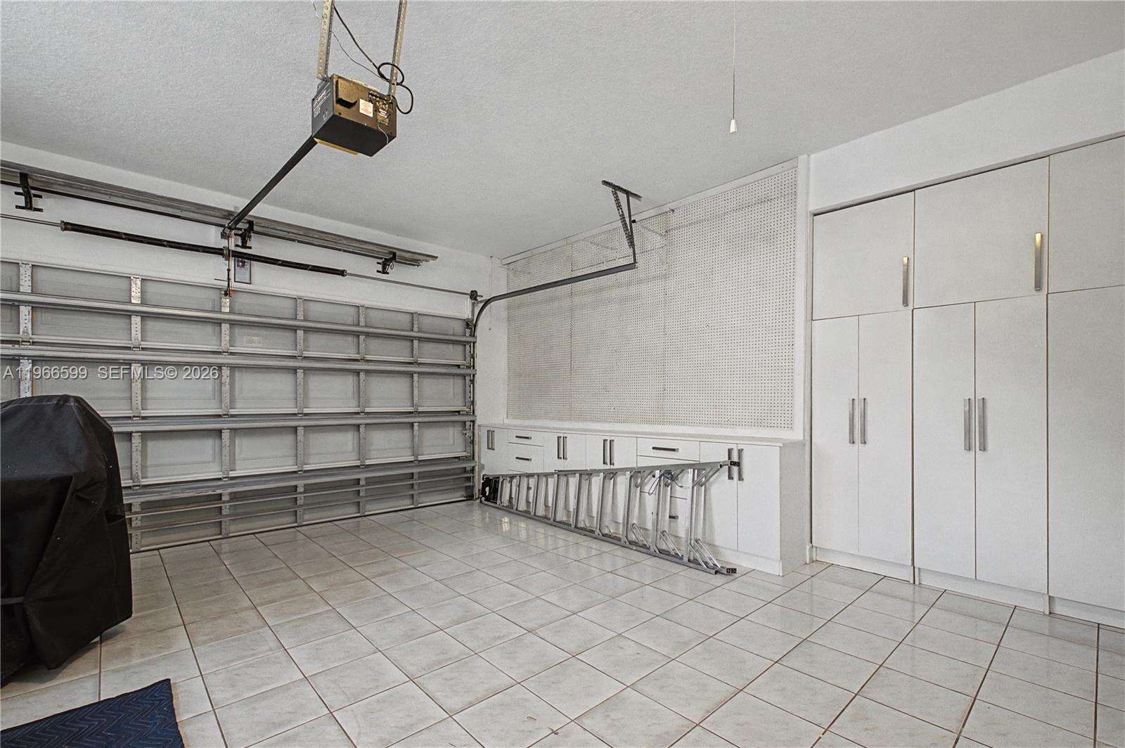 8305 157th Ter, Miami Lakes, FL 33016 | Picture 13