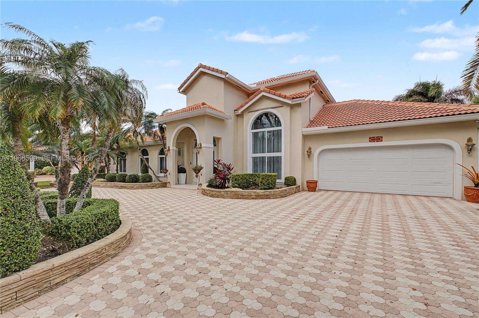 8305 157th Ter, Miami Lakes, FL 33016 | Picture 3