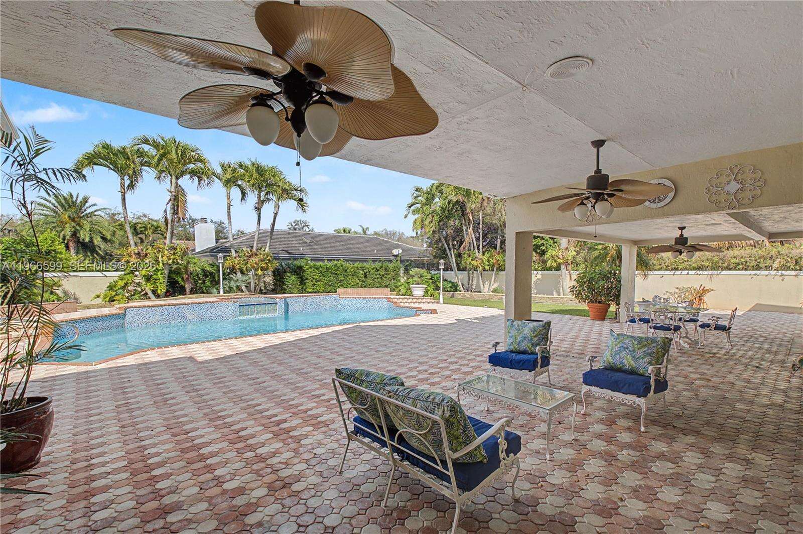 8305 157th Ter, Miami Lakes, FL 33016 | Picture 31