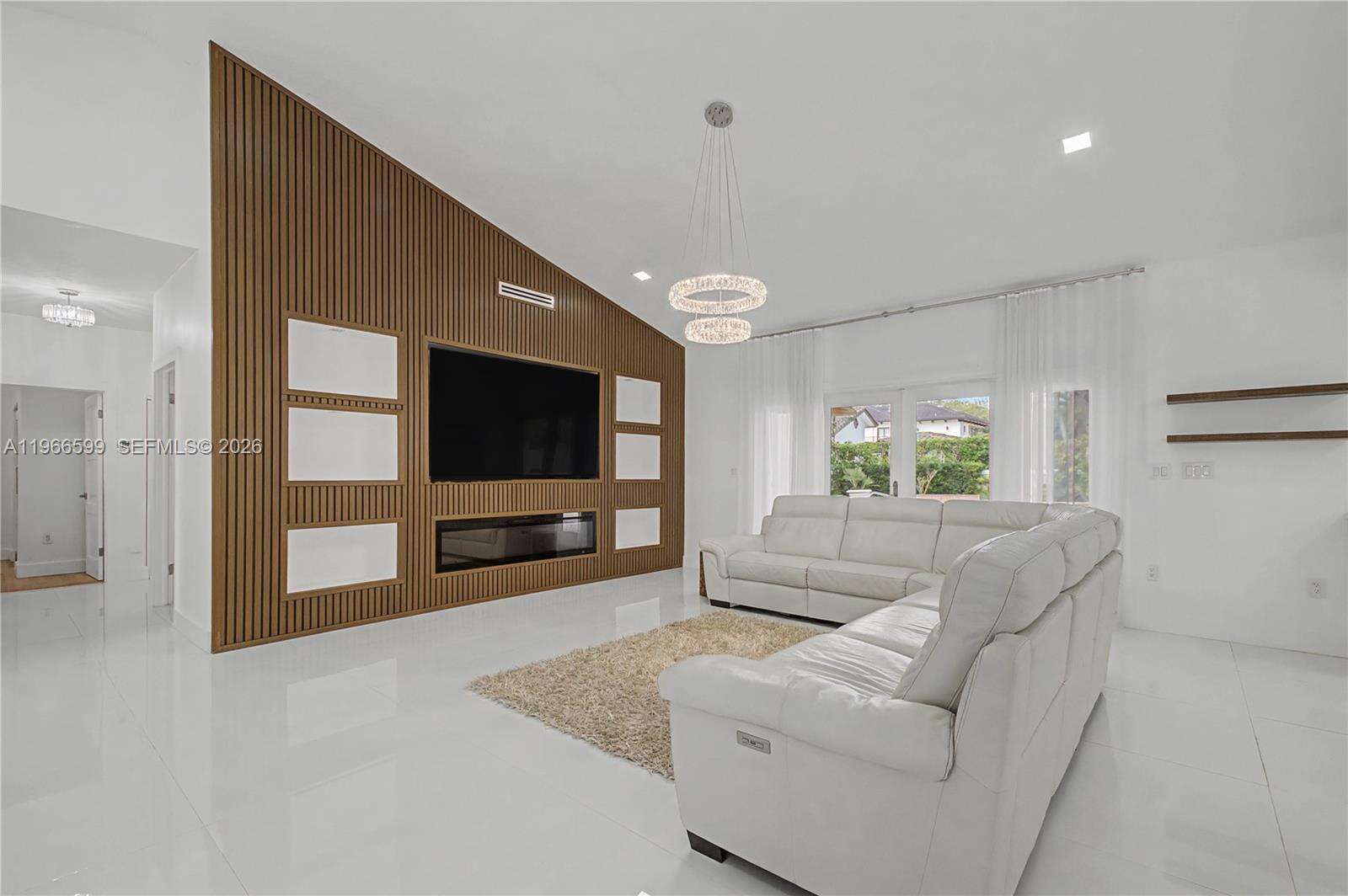 8305 157th Ter, Miami Lakes, FL 33016 | Picture 7