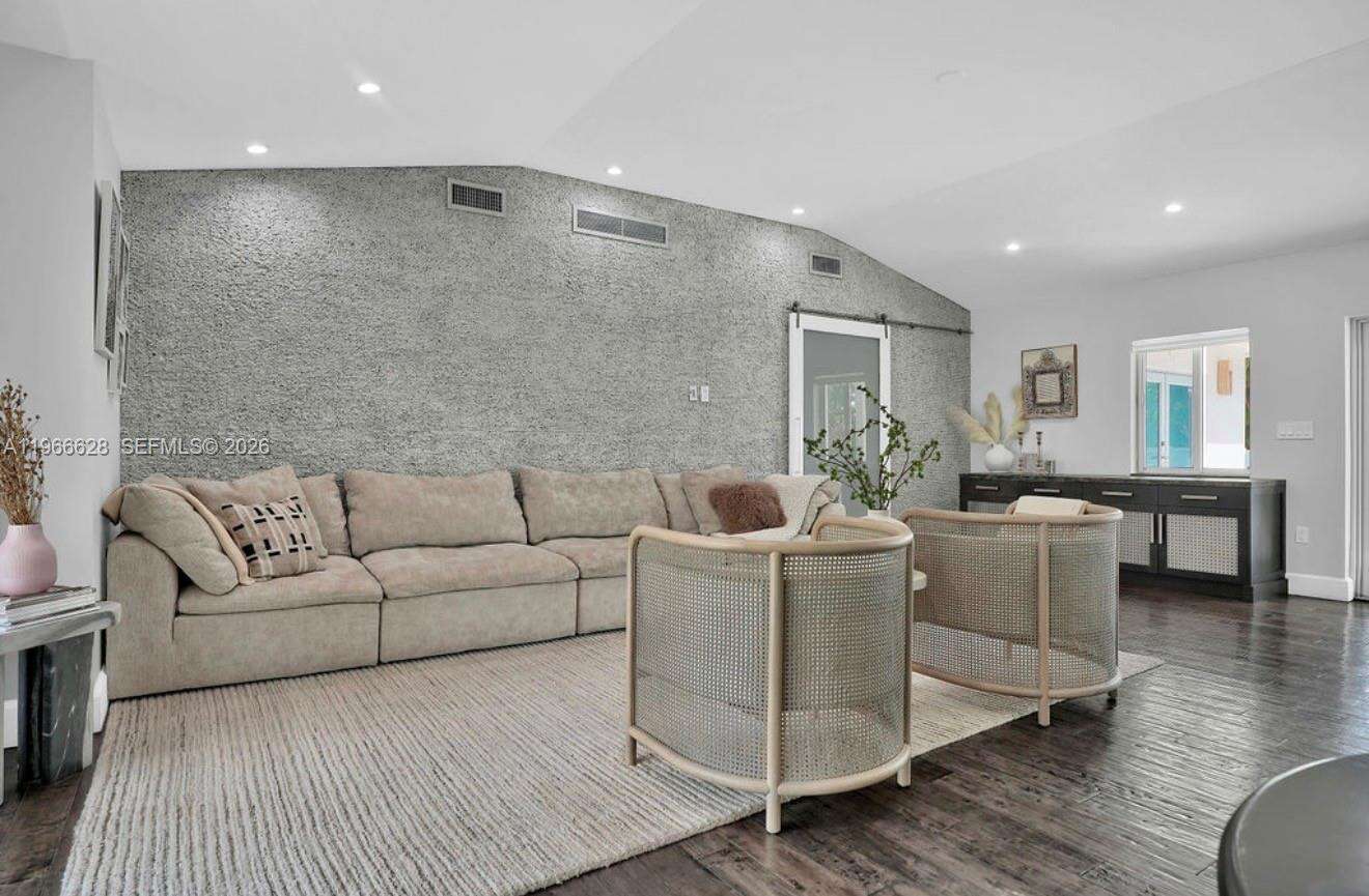 1050 Jefferson St, Hollywood, FL 33019 | Picture 14