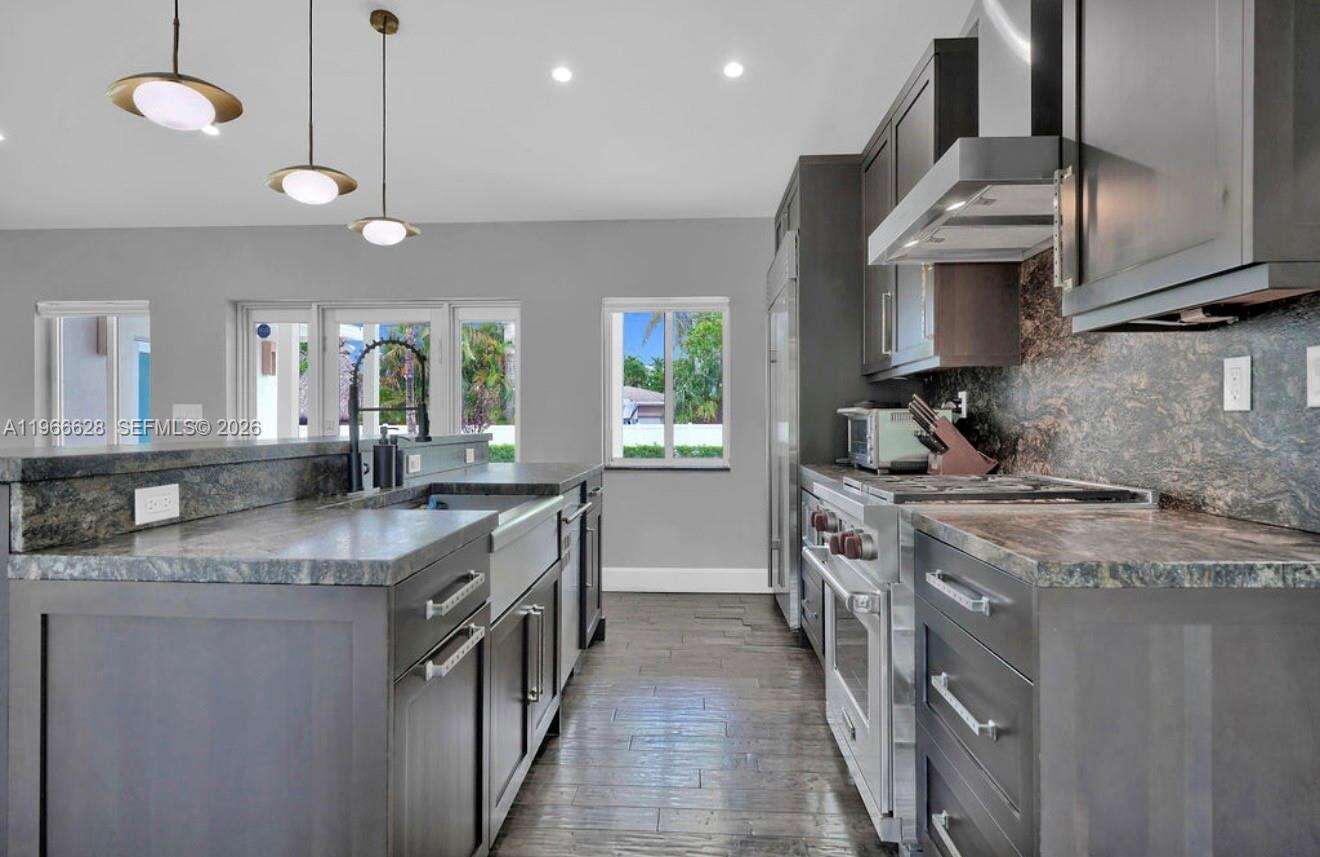 1050 Jefferson St, Hollywood, FL 33019 | Picture 17