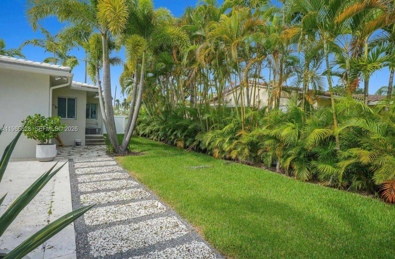 1050 Jefferson St, Hollywood, FL 33019 | Picture 46