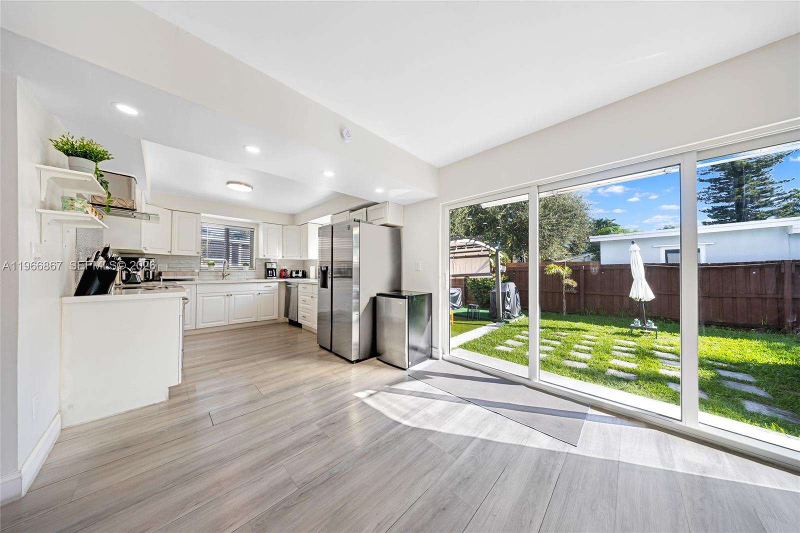 907 Park Rd, Hollywood, FL 33021 | Picture 8