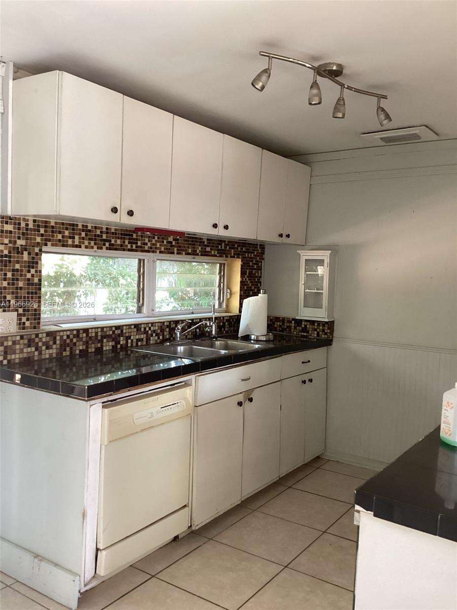 5741 Simms St, Hollywood, FL 33021 | Picture 13