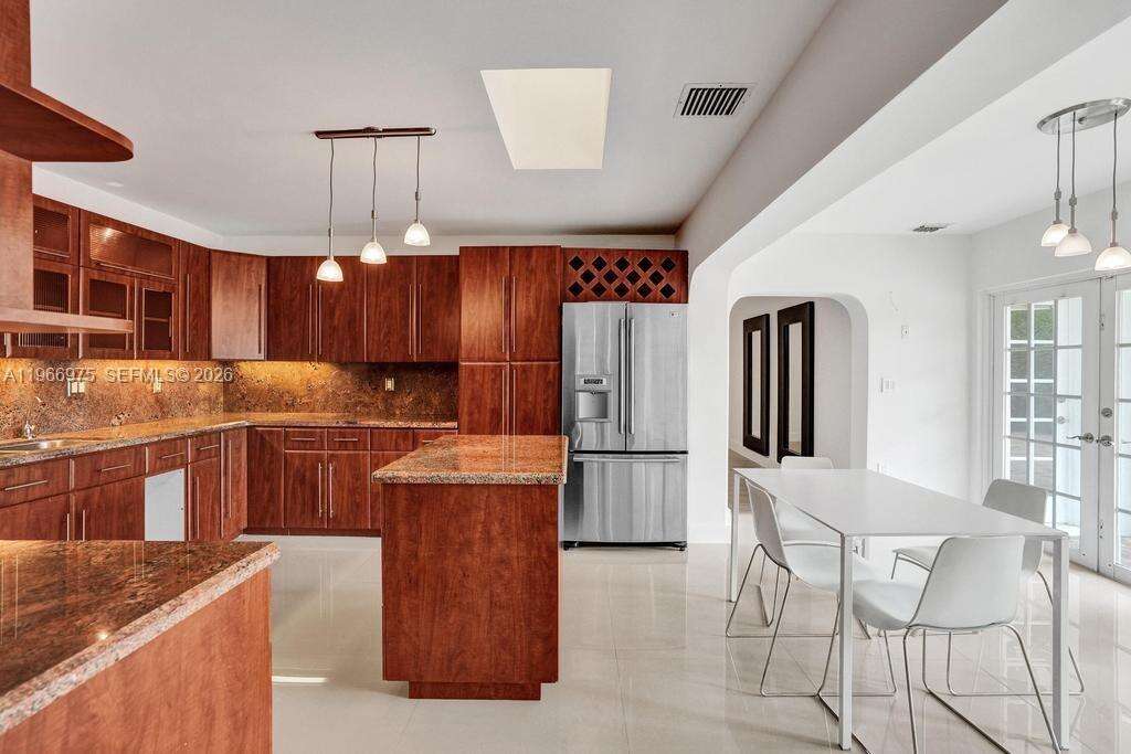 19710 23rd Ave, Miami, FL 33180 | Picture 27