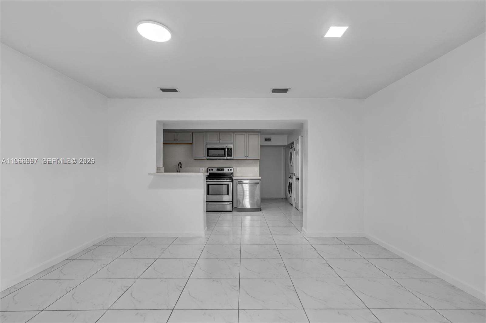 411 61st Ave, Hollywood, FL 33024 - For Sale photo 6