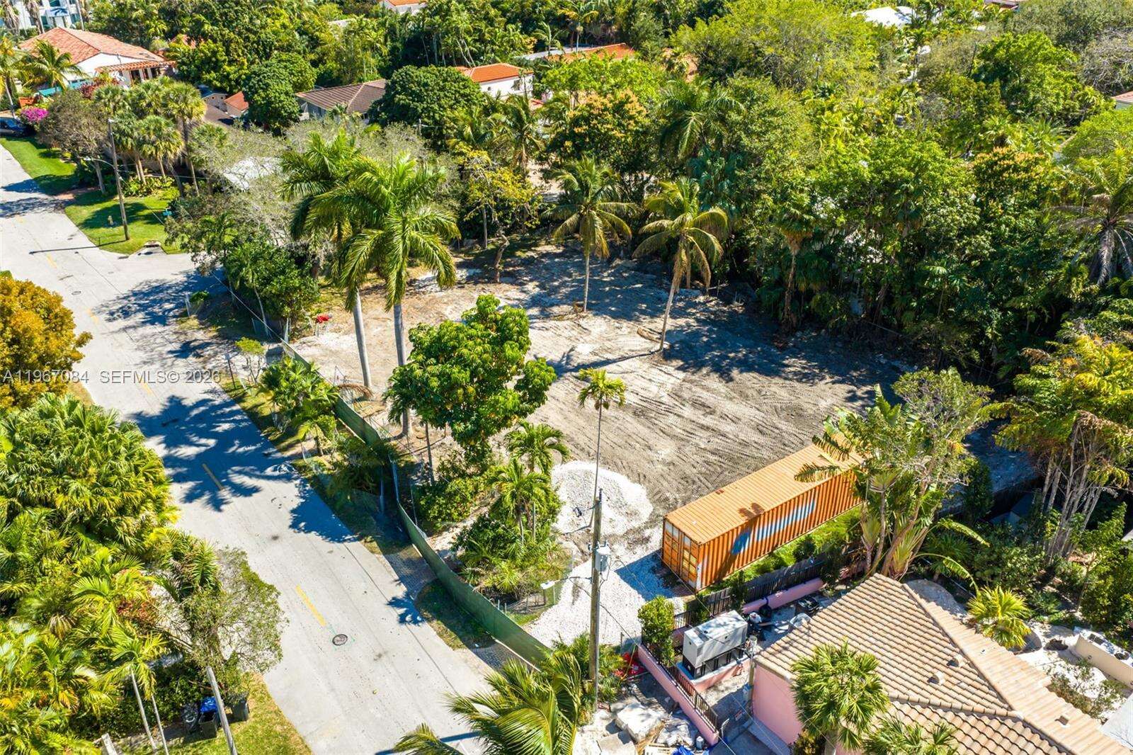 2880 Fairgreen Dr, Miami Beach, FL 33140 - For Sale photo 13