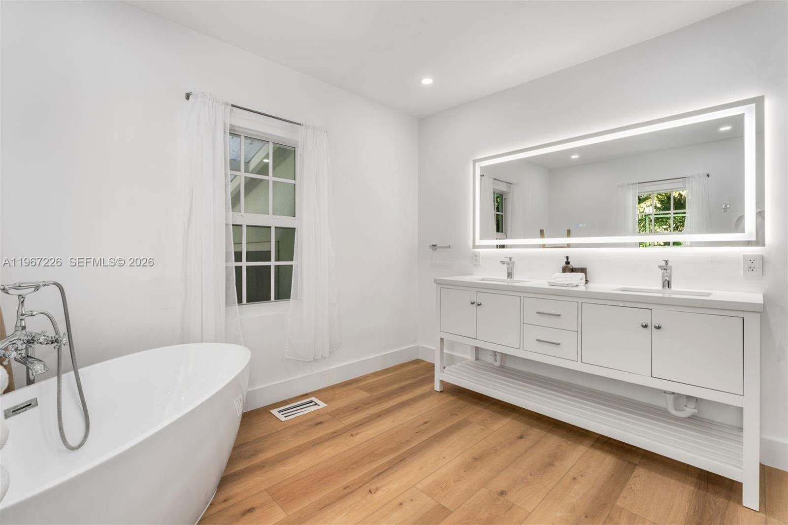 3951 Park Dr, Miami, FL 33133 | Picture 16