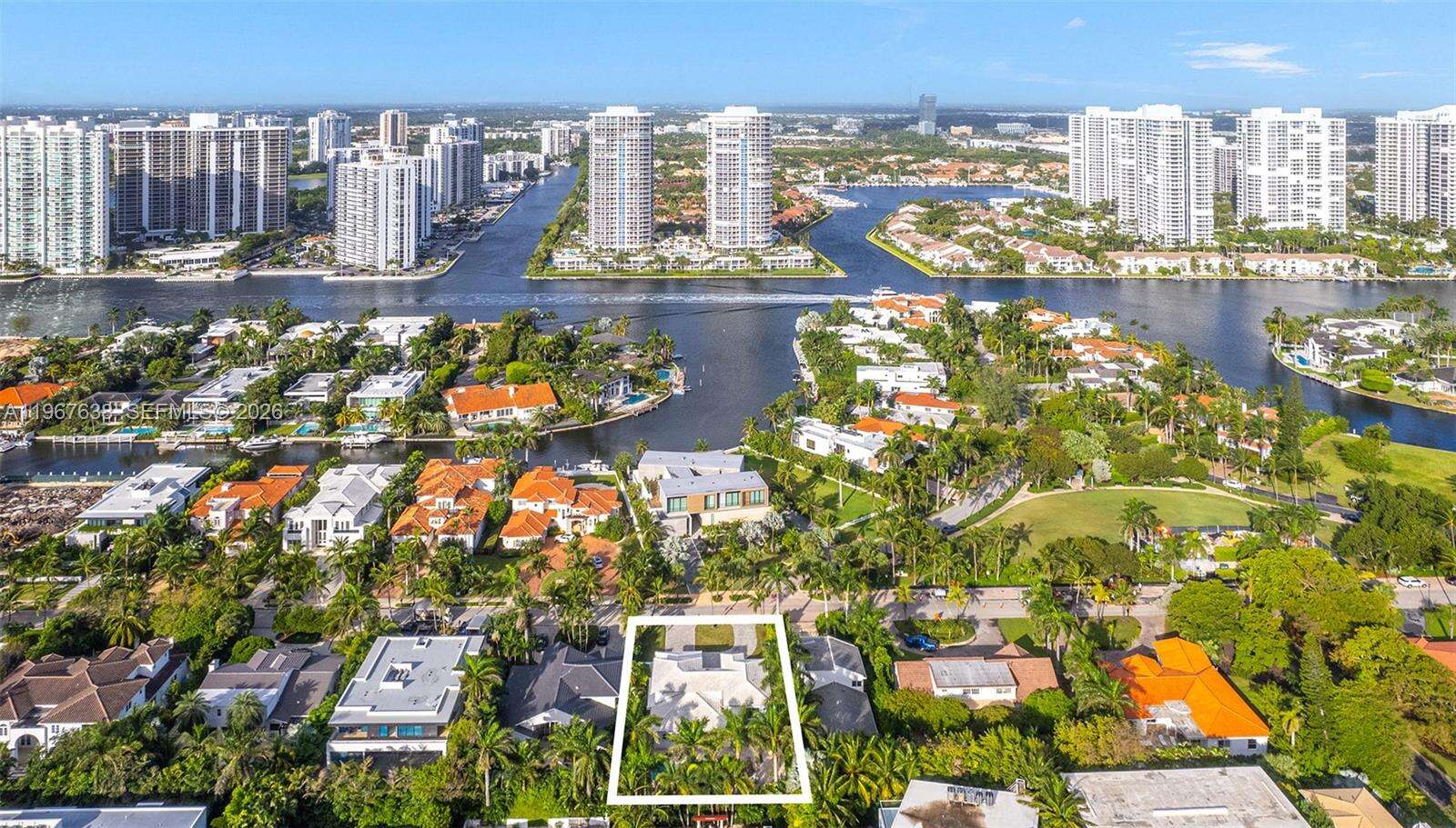 465 Golden Beach Dr, Golden Beach, FL 33160 | Picture 3