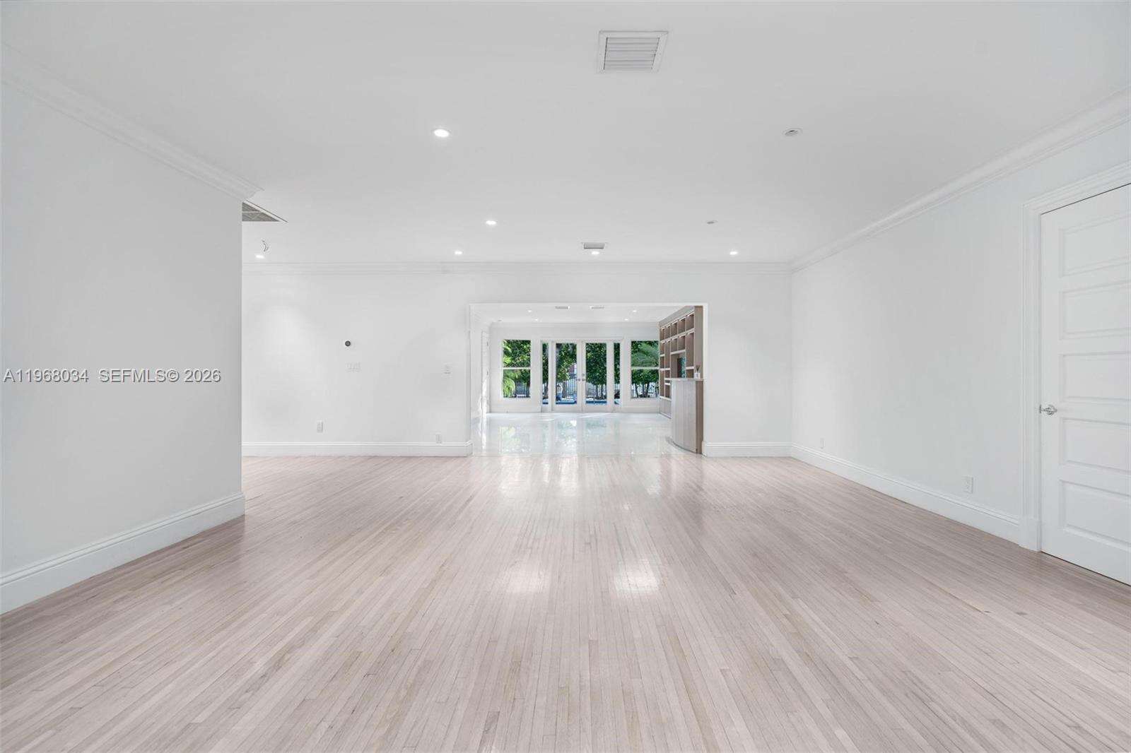 10121 Broadview Dr, Bay Harbor Islands, FL 33154 | Picture 10