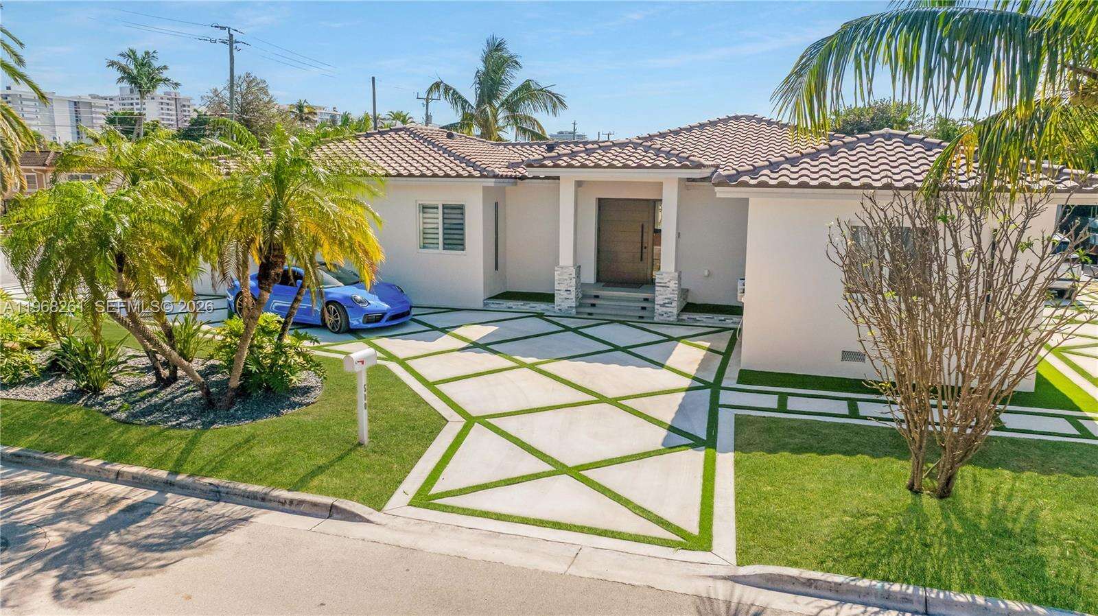 500 94th St, Surfside, FL 33154 | Picture 8