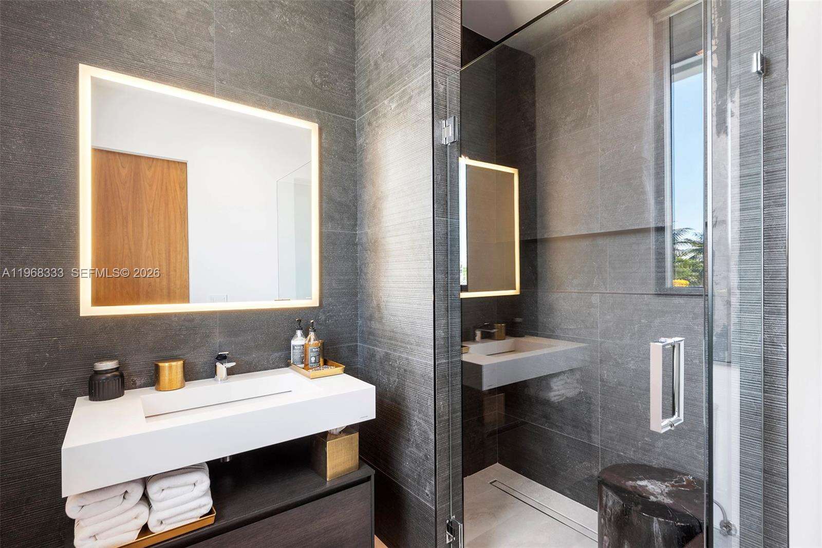 22 Isla Bahia Dr, Fort Lauderdale, FL 33316 | Picture 62