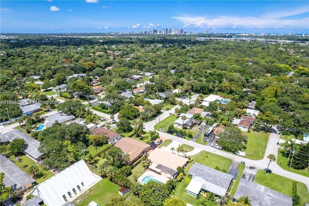 2271 30th Ter, Fort Lauderdale, FL 33312 | Picture 37