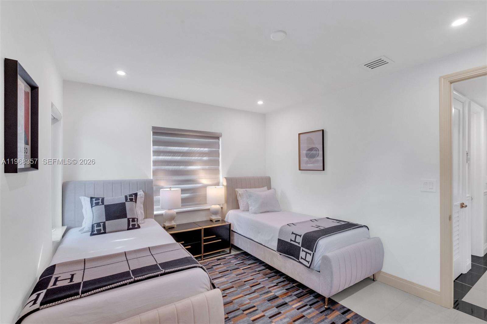 726 17th Way, Fort Lauderdale, FL 33304 | Picture 22