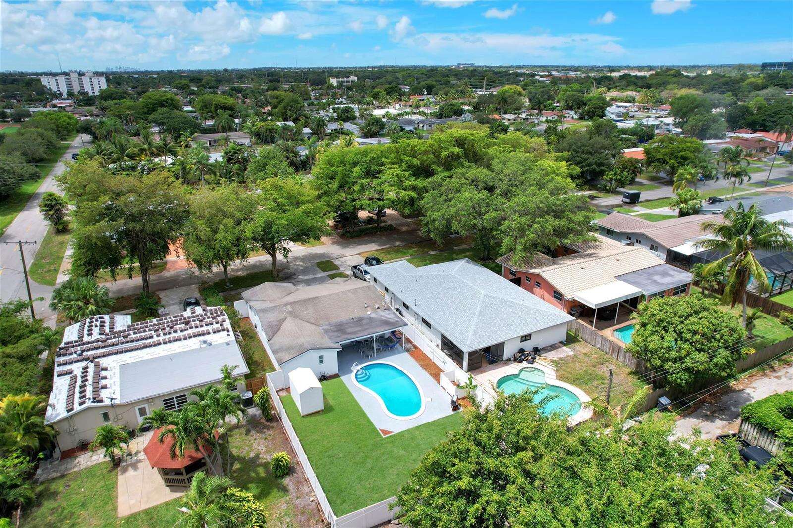 5311 Pierce, Hollywood, FL 33021 - For Sale photo 4