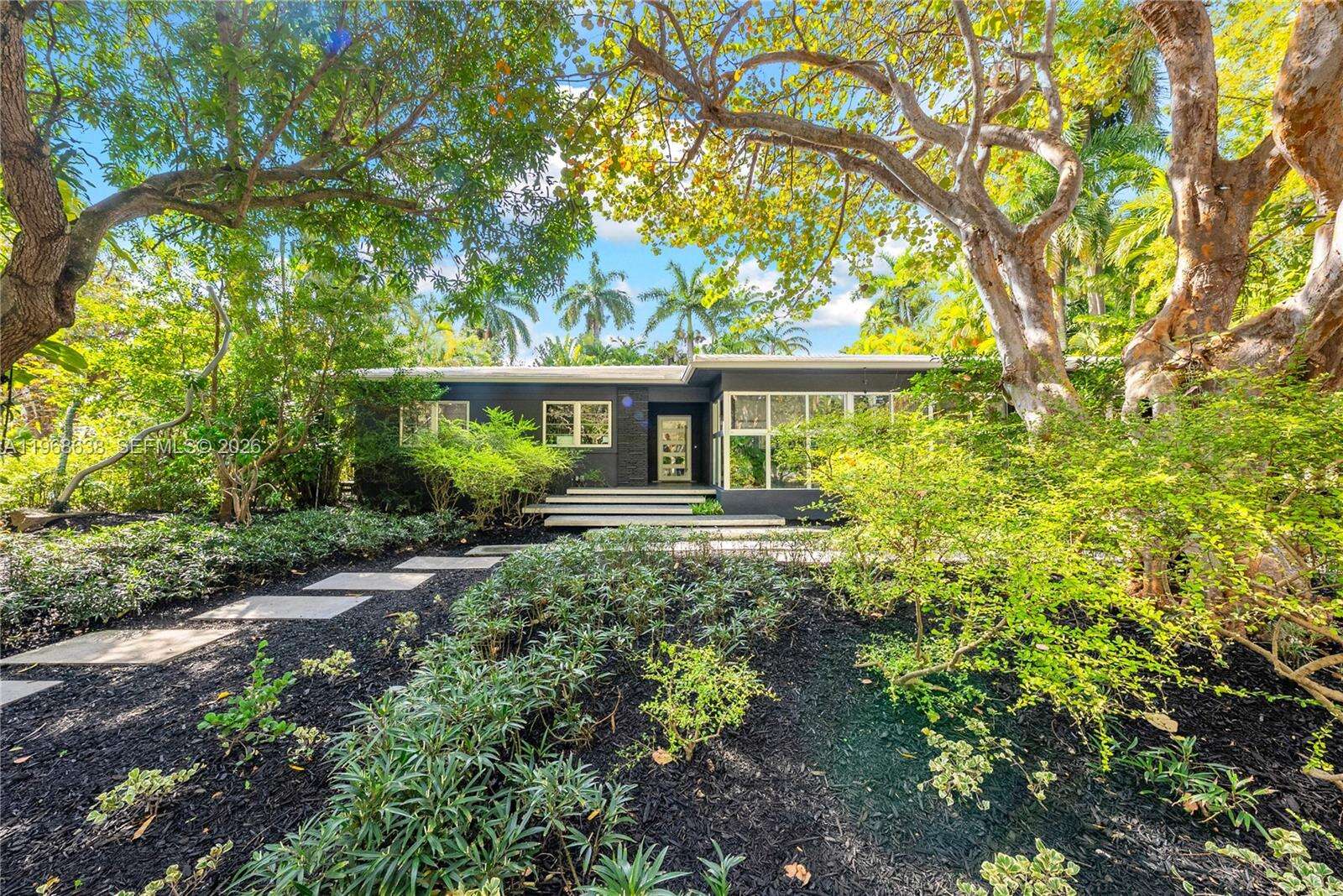 5600 Bayshore Dr, Miami, FL 33137 | Picture 2