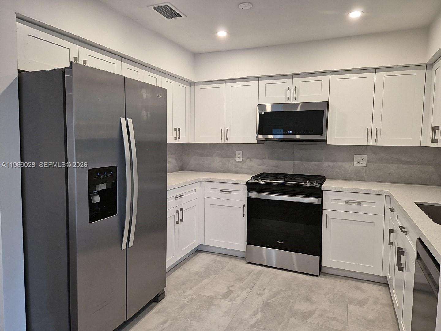 Hollywood, FL 33021 - For Sale photo 2