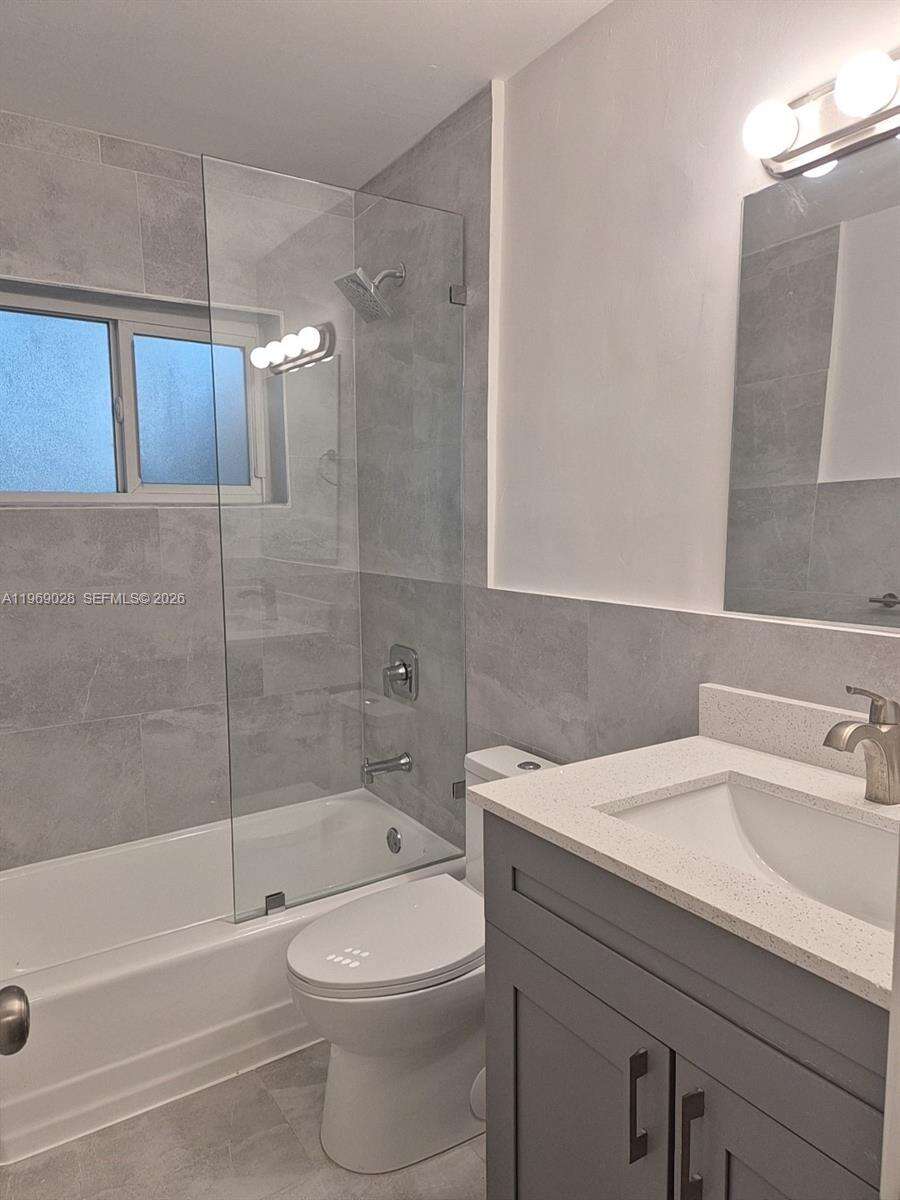 Hollywood, FL 33021 - For Sale photo 12