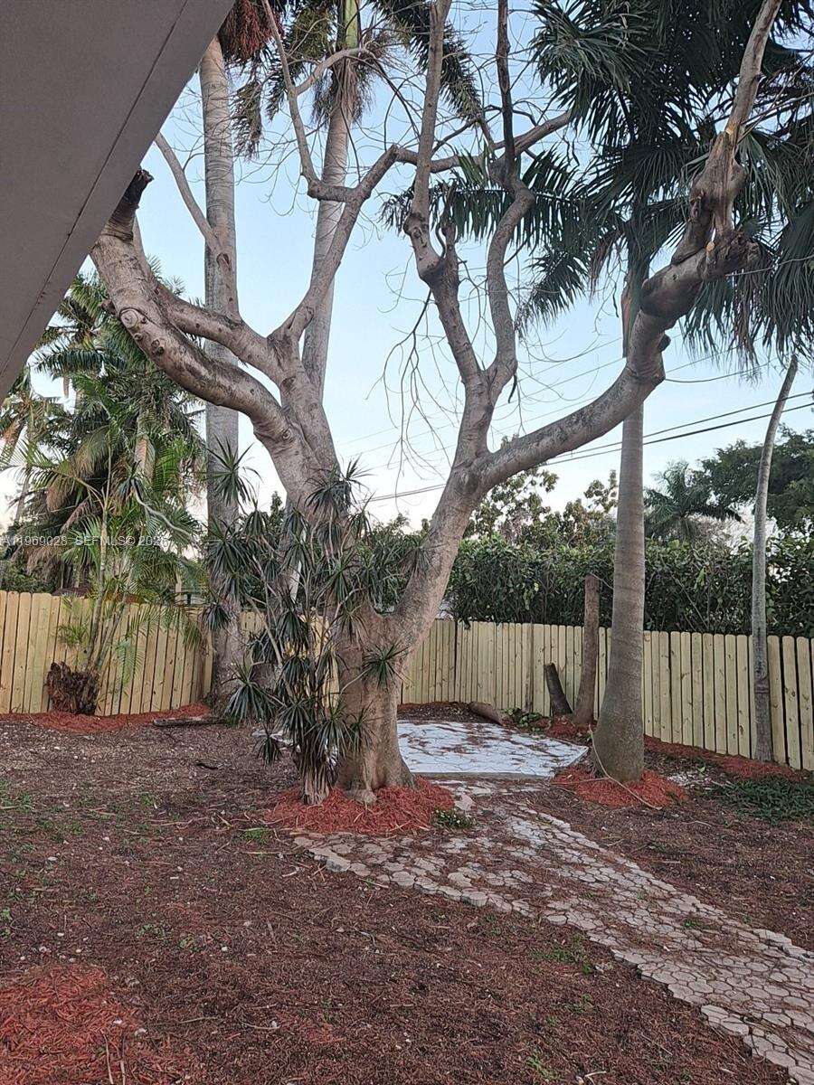 Hollywood, FL 33021 - For Sale photo 26