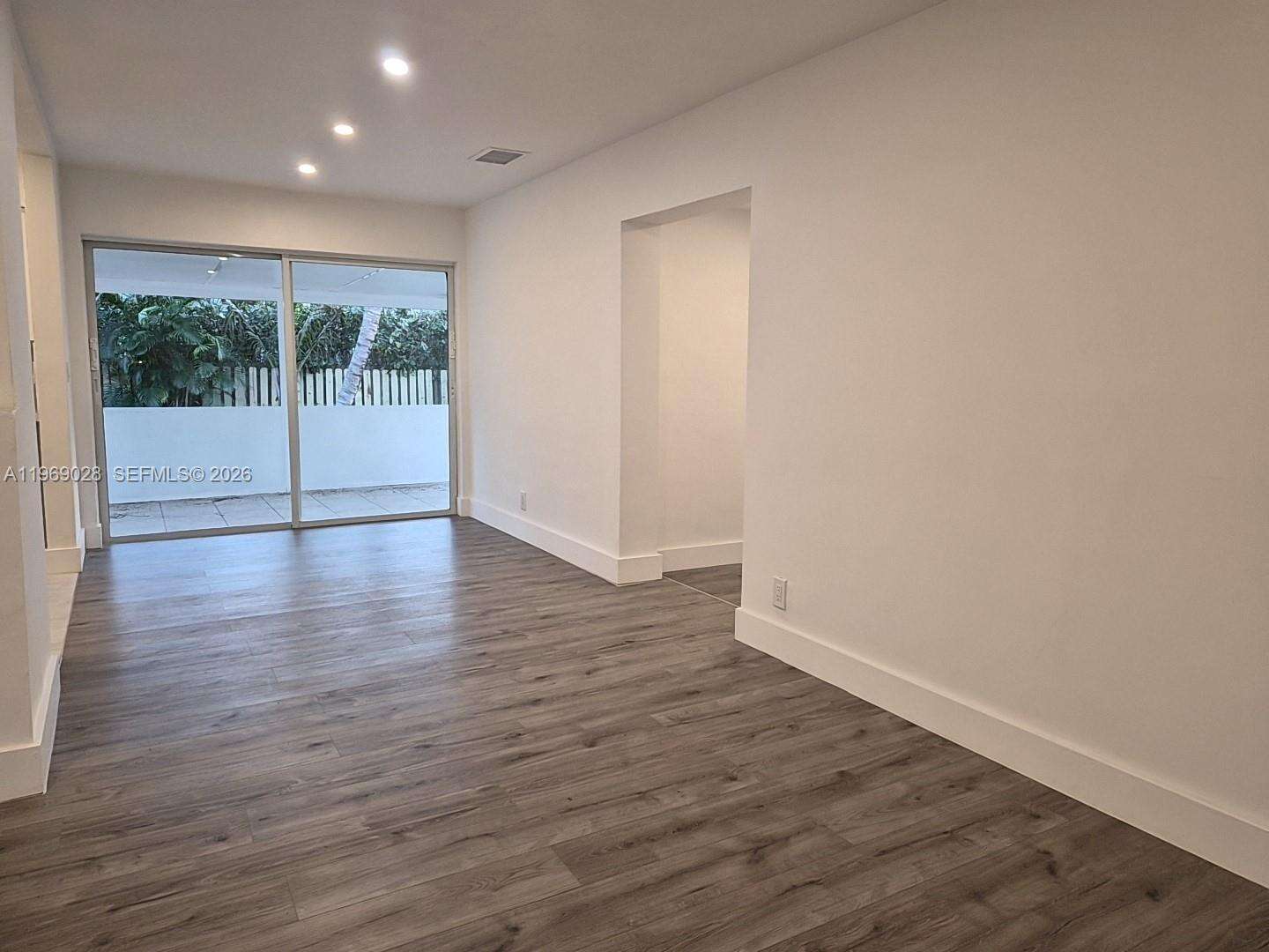 Hollywood, FL 33021 - For Sale photo 7