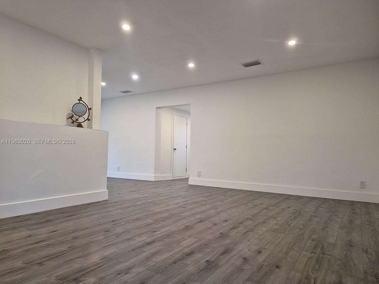 Hollywood, FL 33021 - For Sale photo 8